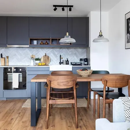 La Ruinette - Modern 1 Bed, 3 Mins From Cable Car 公寓