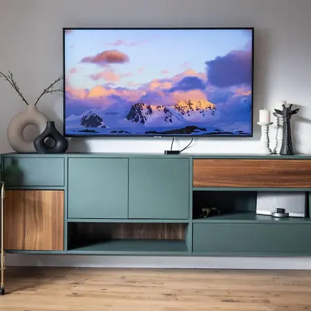 Apartamento La Ruinette - Modern 1 Bed, 3 Mins From Cable Car *