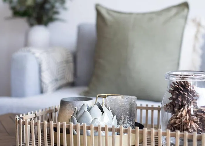 Apartman La Ruinette - Modern 1 Bed, 3 Mins From Cable Car